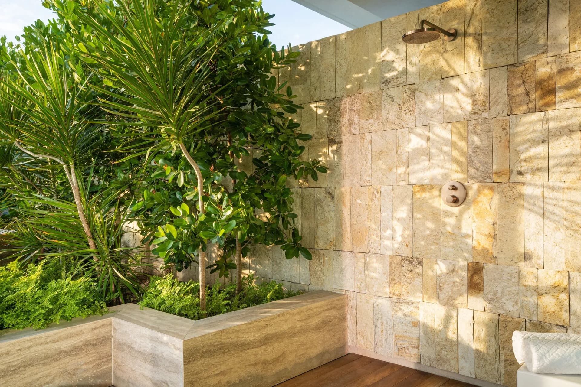 Studio One Bed Ocean View Corner at The St. Regis Kanai Resort 3